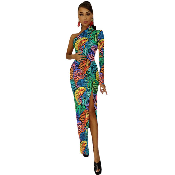 Bold and Glamorous African Print Bodycon Dress with Half Sleeves | Ideal for Celebrations| African Wax Pattern| Half Sleeve Slit Dress | Stand Out in Style