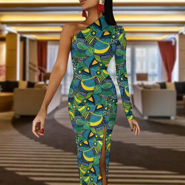 Bold and Glamorous African Print Bodycon Dress with Half Sleeves | Ideal for Celebrations| African Wax Pattern| Half Sleeve Slit Dress | Stand Out in Style