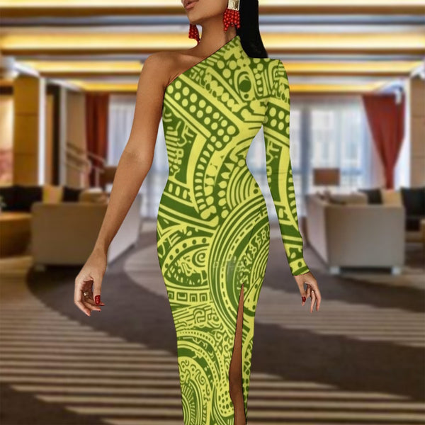 Bold and Glamorous African Print Bodycon Dress with Half Sleeves | Ideal for Celebrations| African Wax Pattern| Half Sleeve Slit Dress | Stand Out in Style