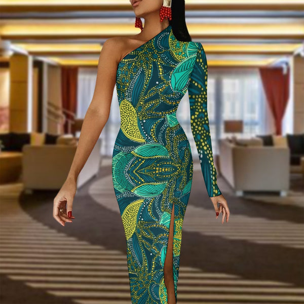 Bold and Glamorous African Print Bodycon Dress with Half Sleeves | Ideal for Celebrations| African Wax Pattern| Half Sleeve Slit Dress | Stand Out in Style