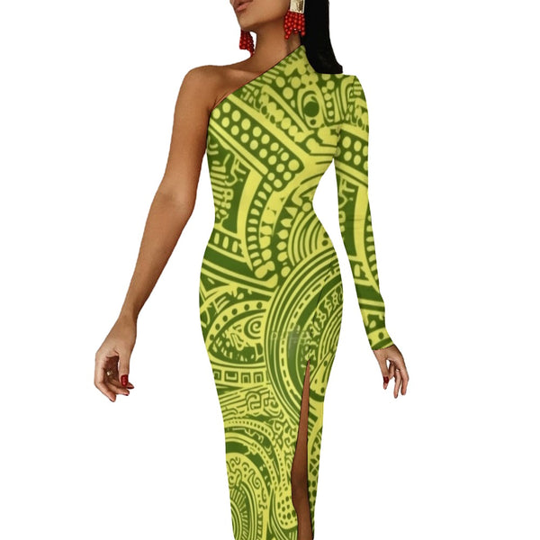 Bold and Glamorous African Print Bodycon Dress with Half Sleeves | Ideal for Celebrations| African Wax Pattern| Half Sleeve Slit Dress | Stand Out in Style